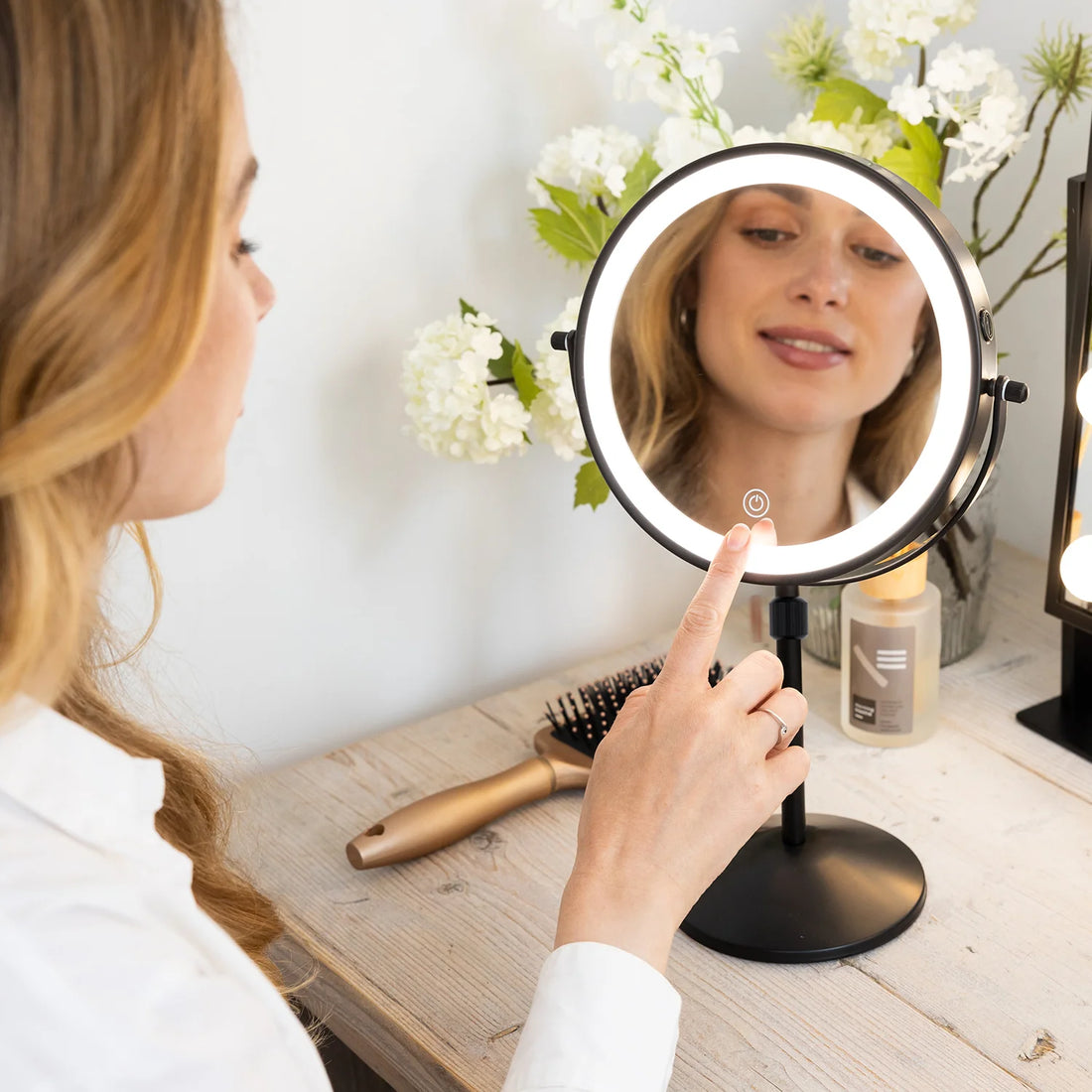 Miroir de maquillage - Hauteur réglable - Noir - Grossissement 1-10x